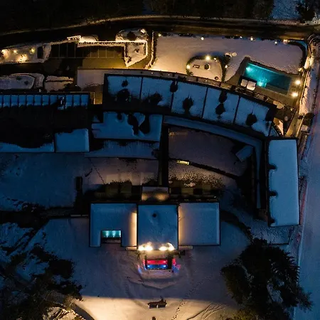 Josef Mountain Hotel